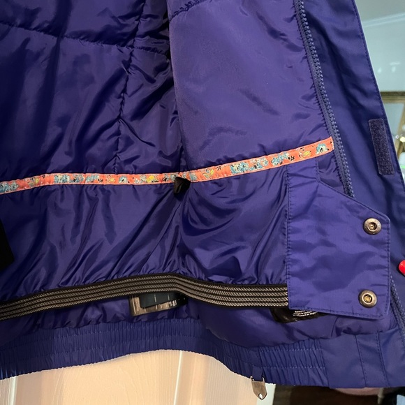 Girls Ski Coat - Picture 6 of 9
